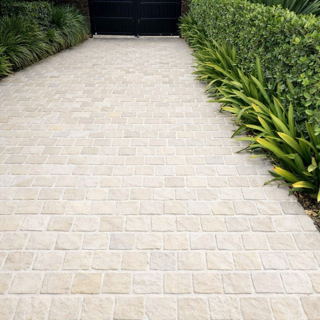 Mist White Paving Cobbles – Natural White Sandstone Outdoor Stone