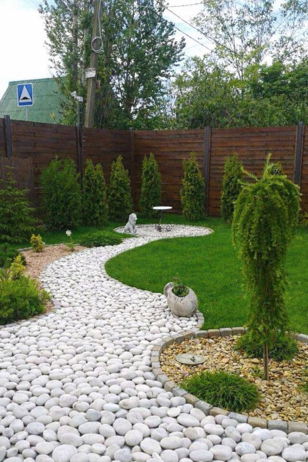 Moon White Pebble Natural Stones